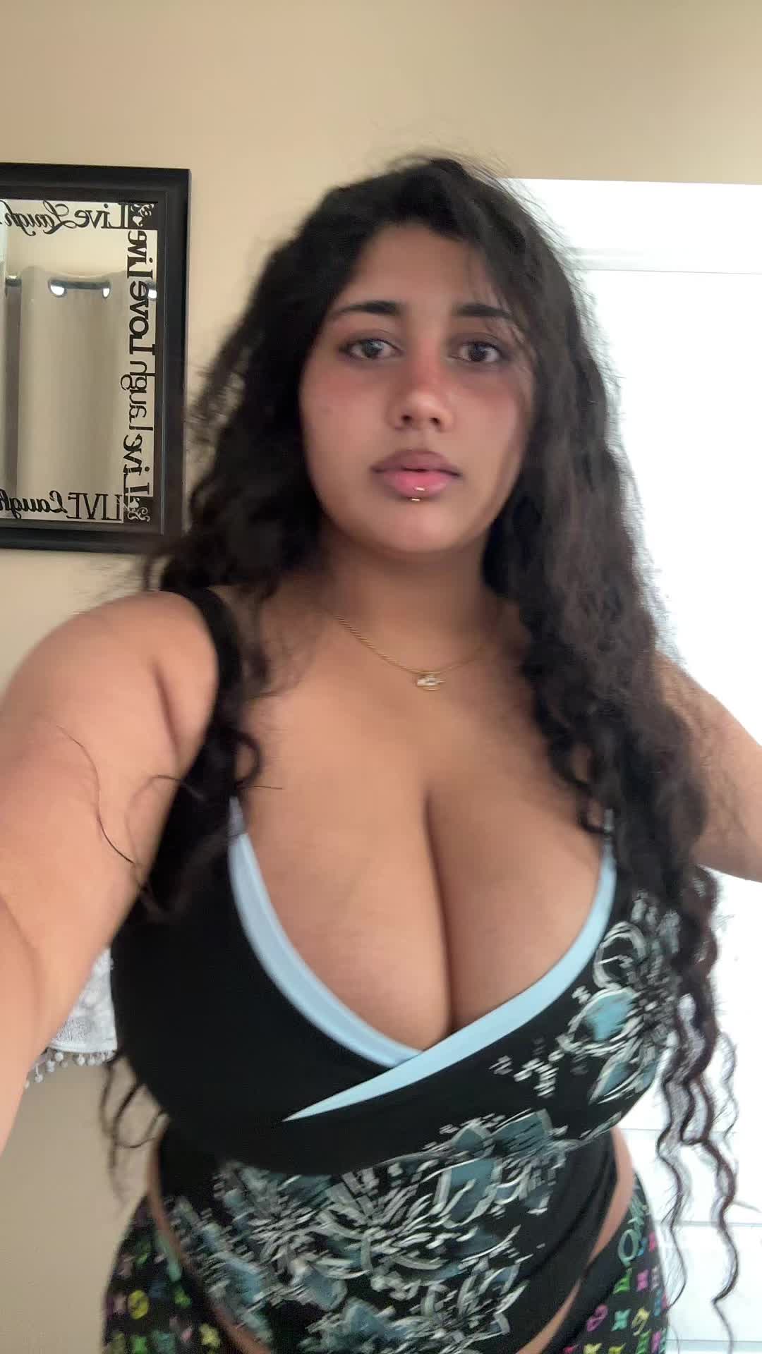 @tanvi🇮🇳