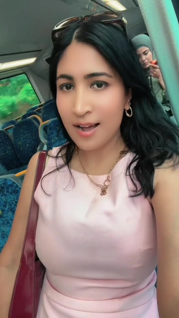 @Rheetu🦋