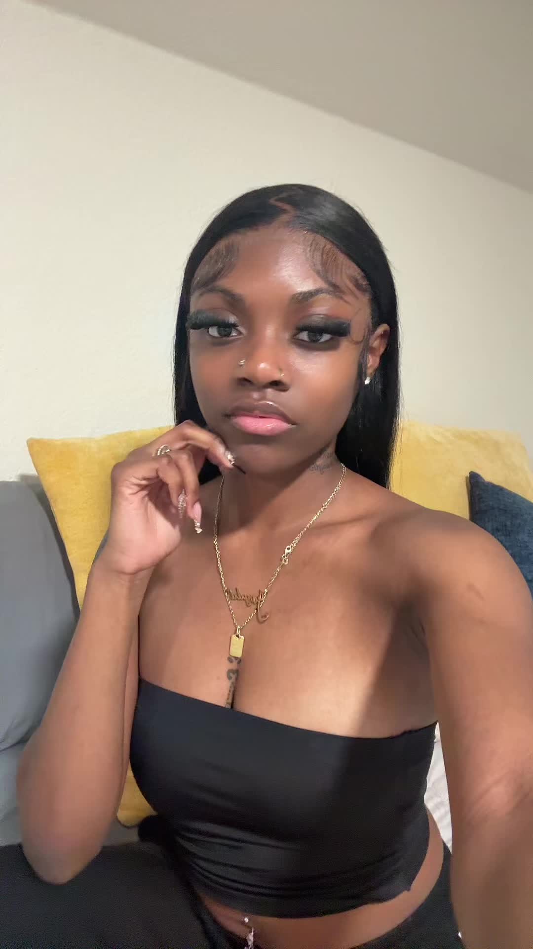 @Theyluvs_jayda🏳️&zwj;🌈