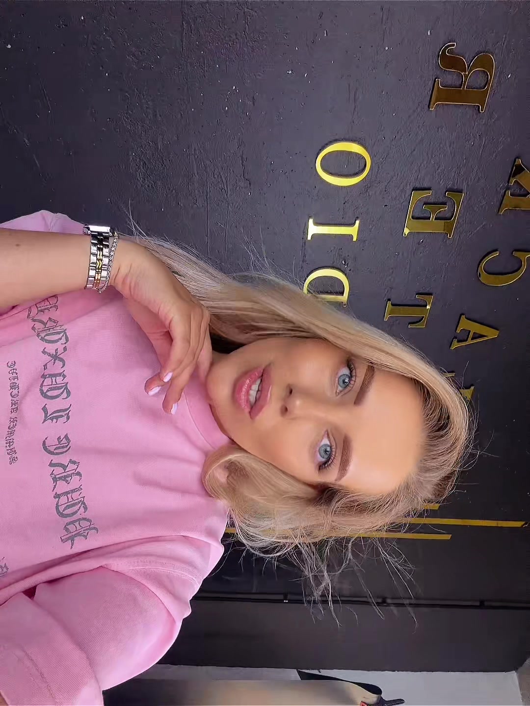 @Viktoriya