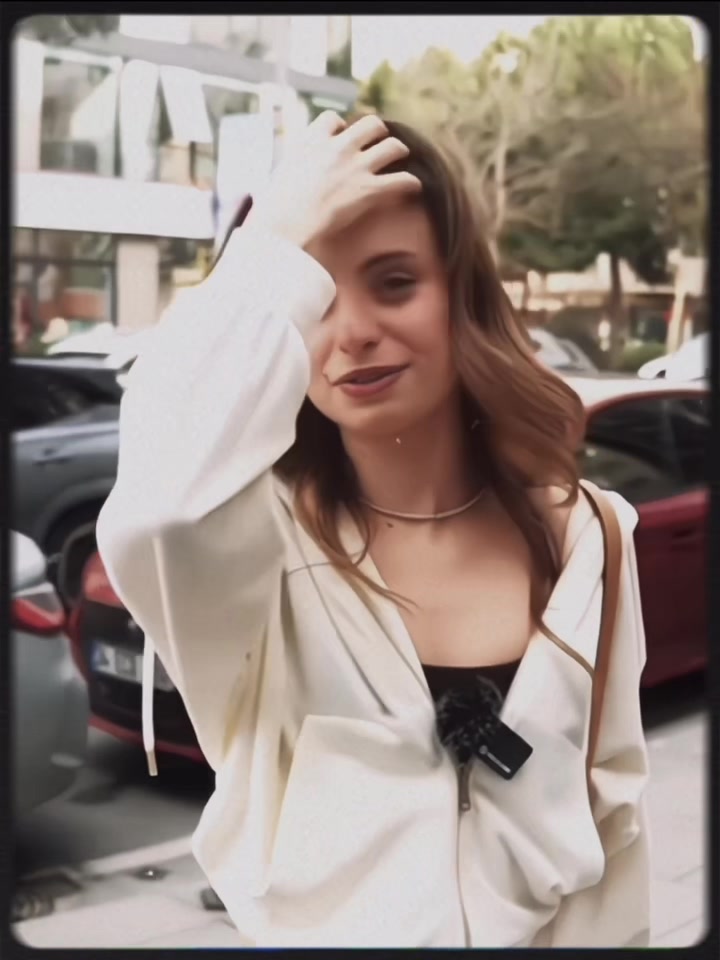 @✯