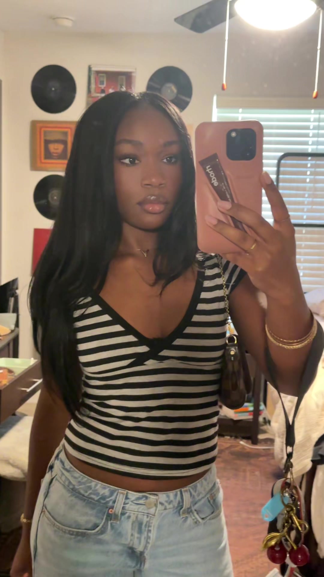 @shaniya