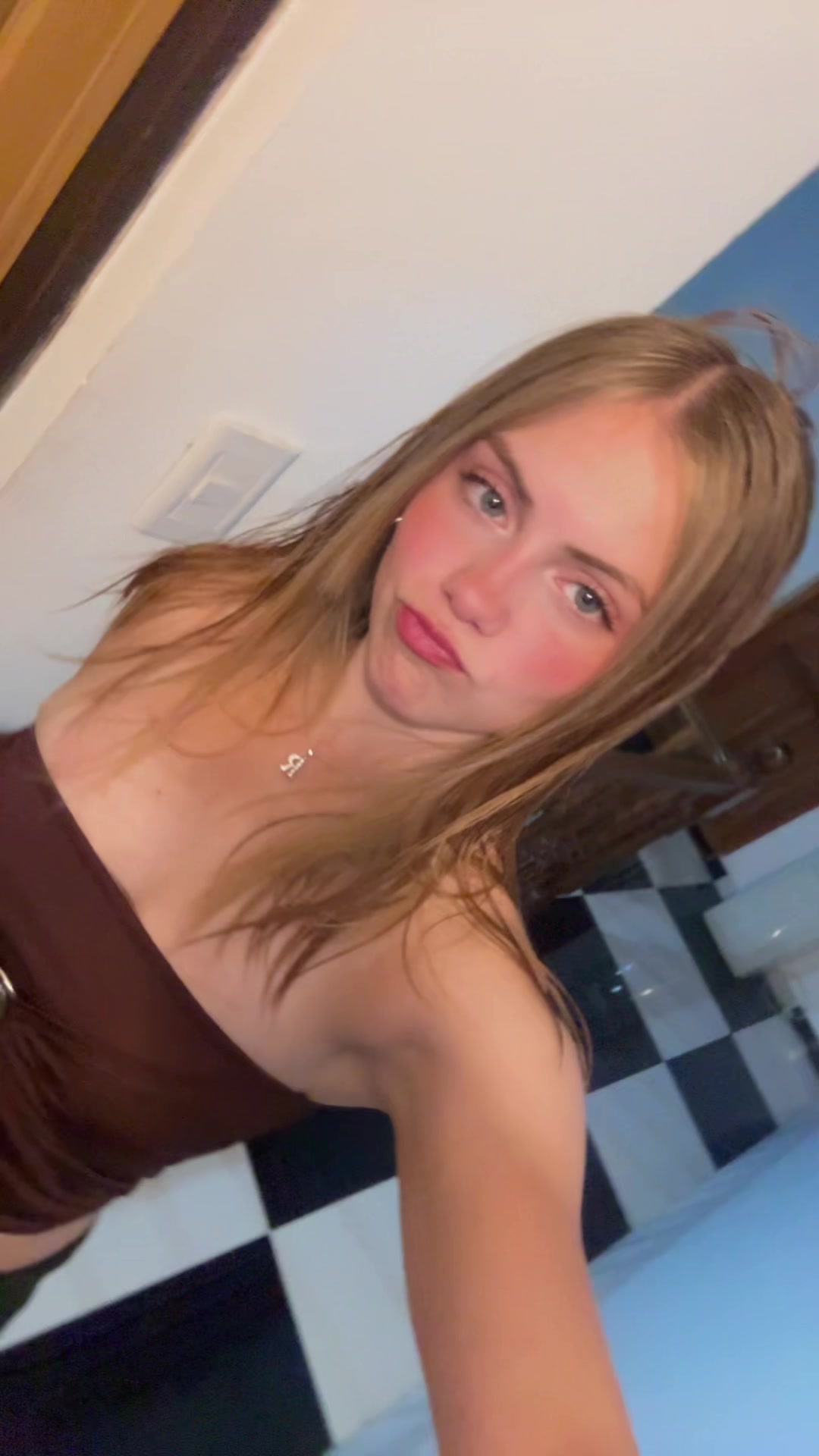 @ro.montiveroo