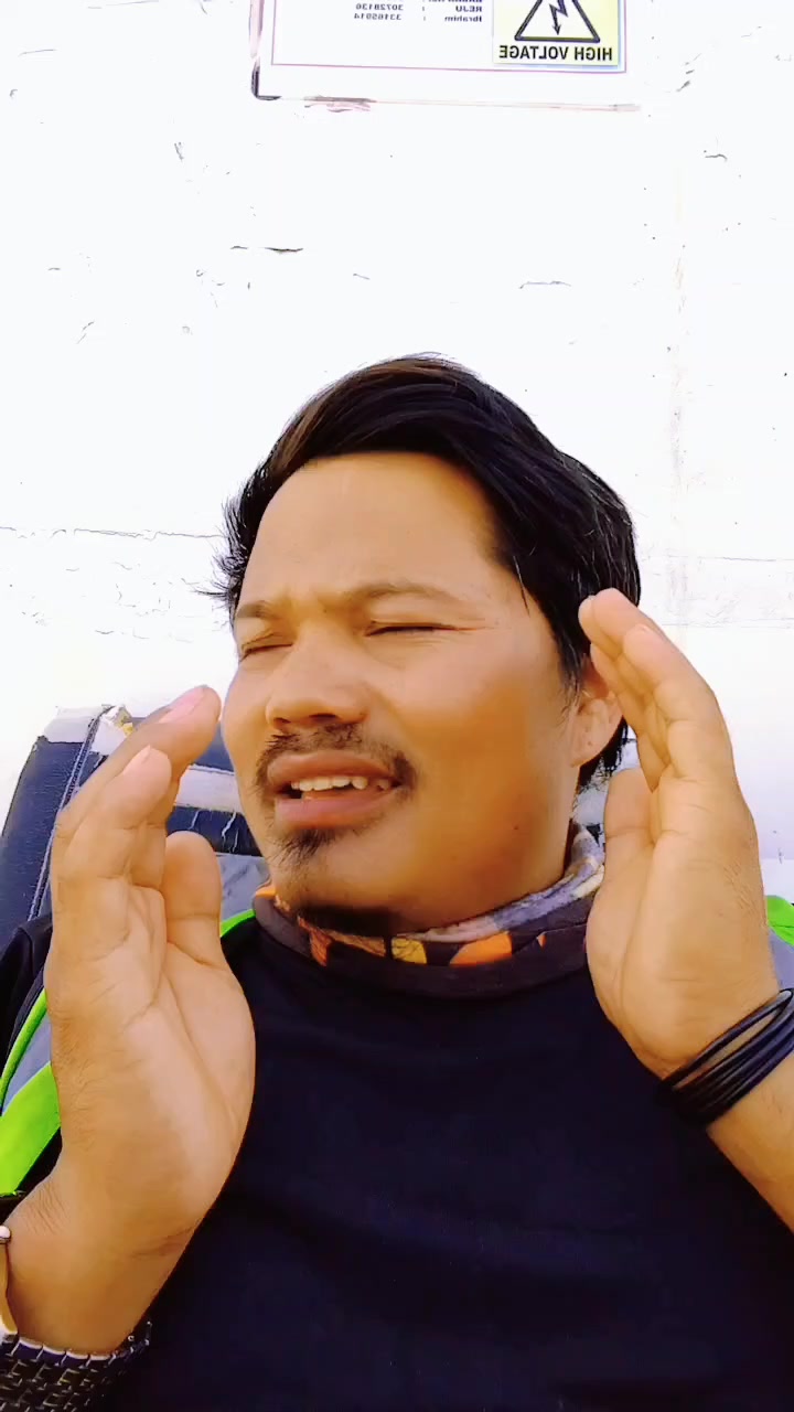 @3ओटा बुढी को पोई 🫂👩❤️💋👨