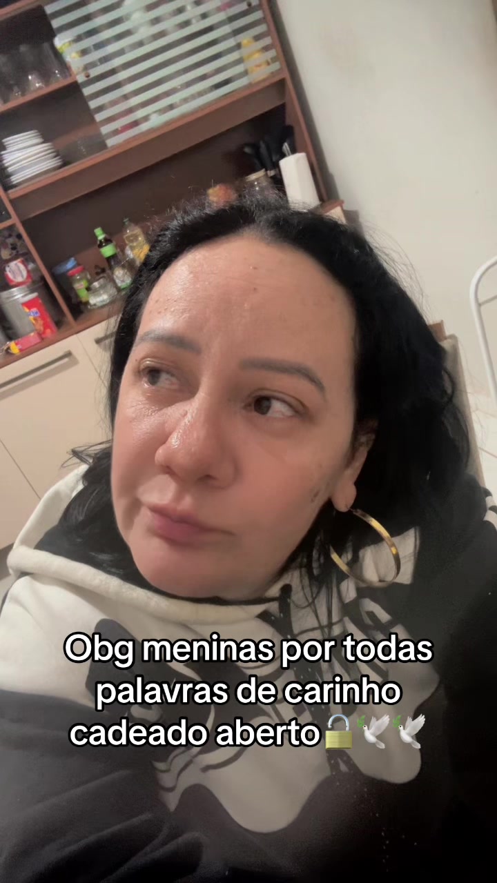@lessandraoficiall