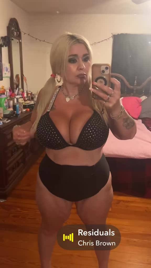 @Teeni978