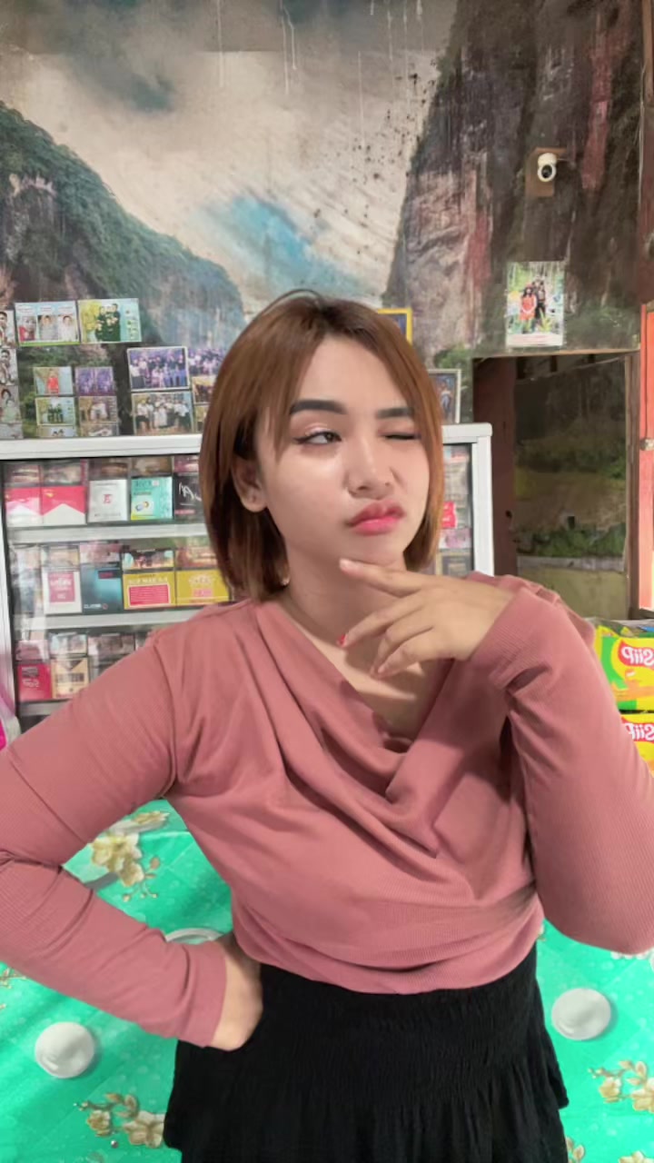 @julia frinella sari
