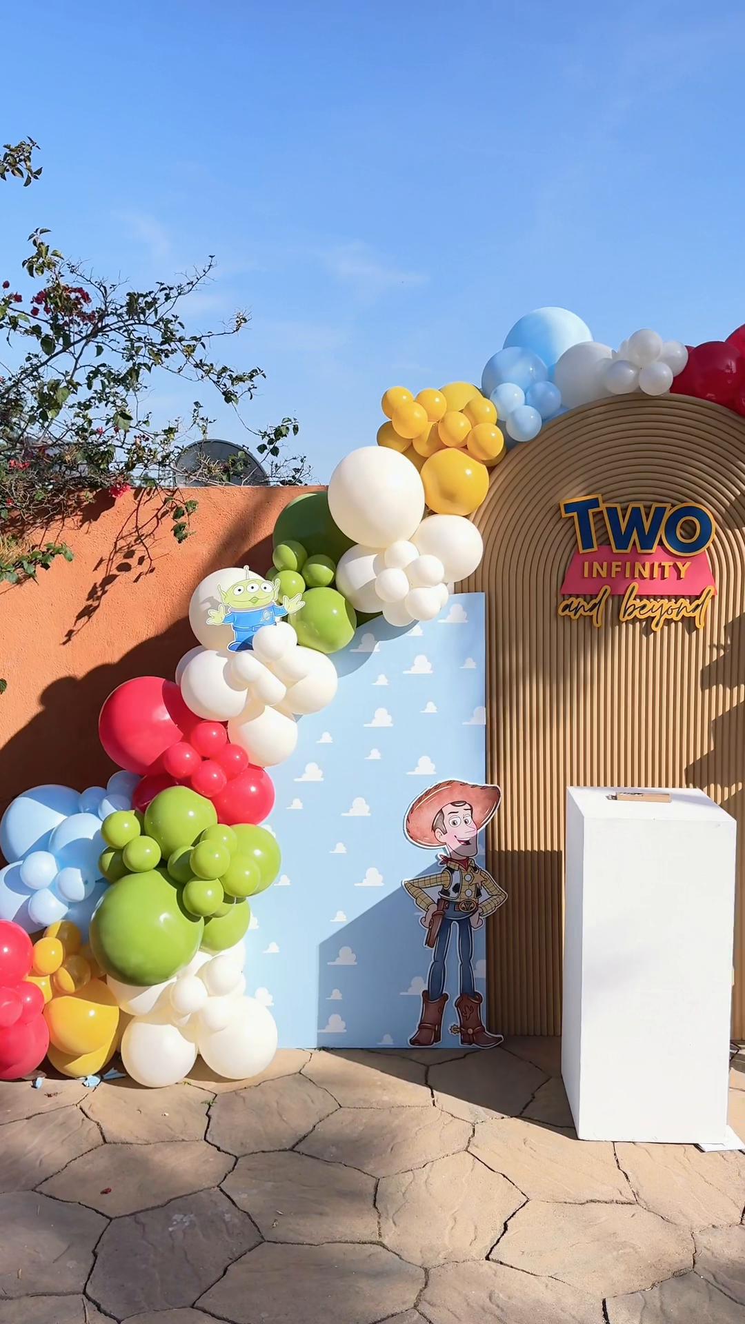 @Poshgalballoons