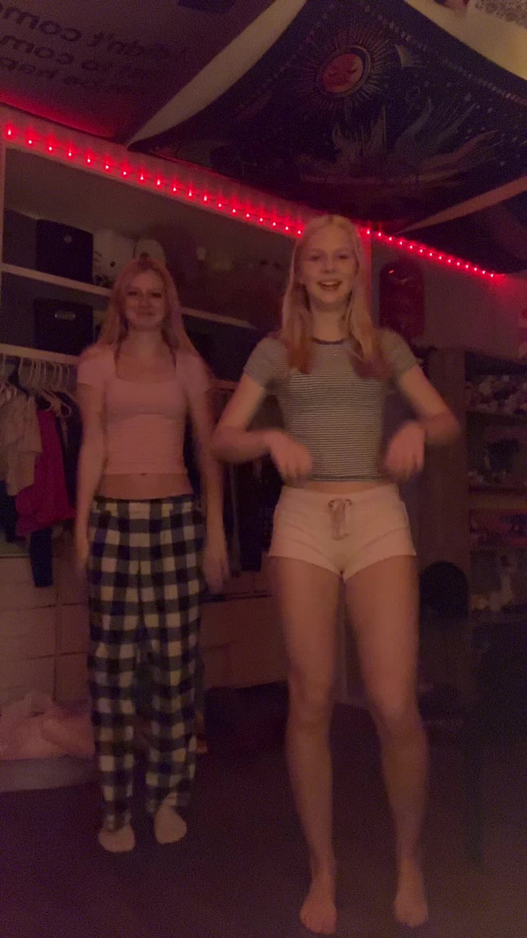 @𝐧𝐚𝐭𝐚𝐥𝐢𝐞