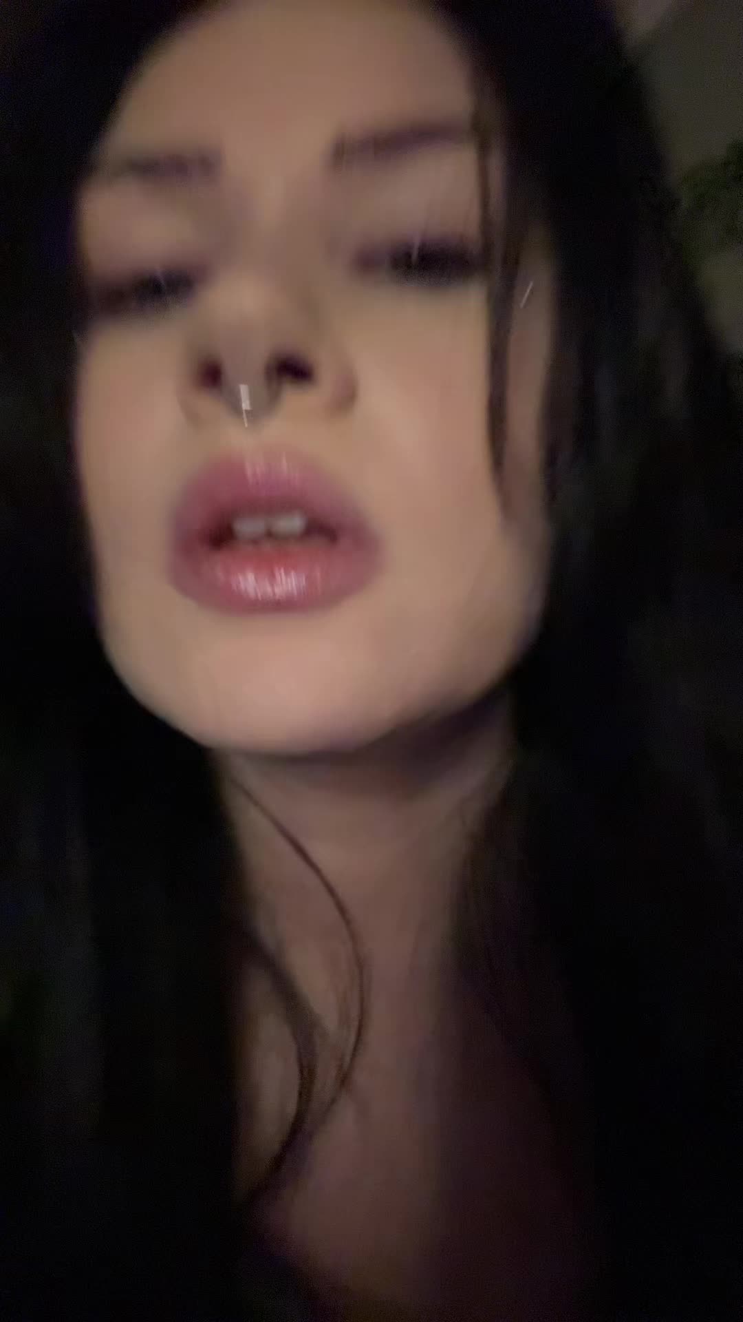 @𝔢𝔪𝔦𝔩𝔶🕯