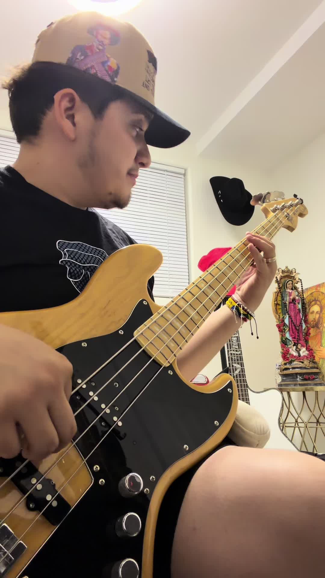 @Alexismorro🤠🎸🪗