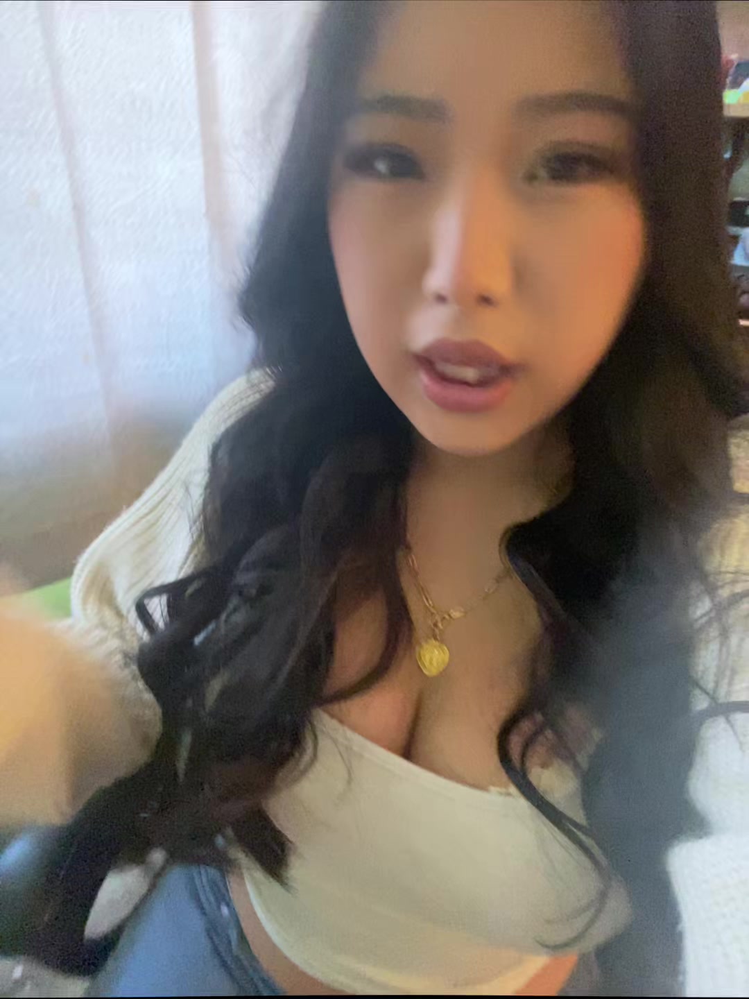 @aleenaathao