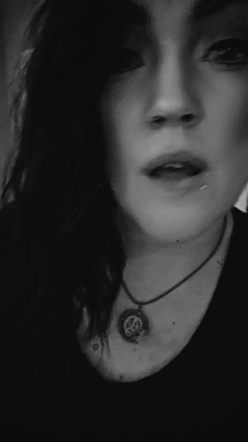 @🖤🩶🤍kris🖤🩶🤍