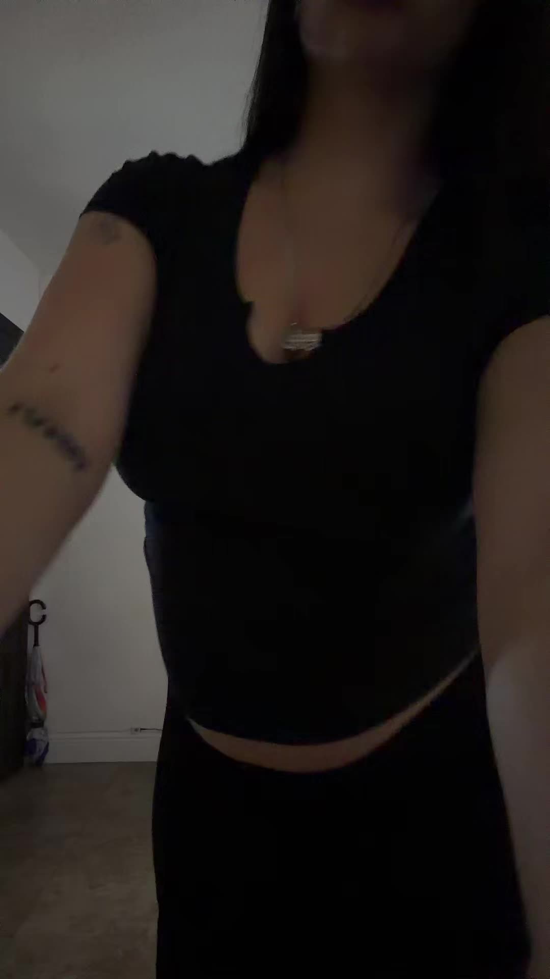 @😇