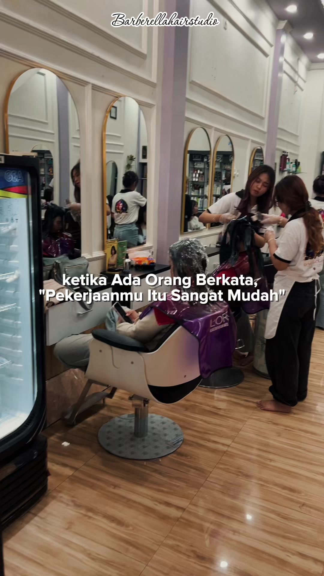 @BARBERELLA HAIR STUDIO