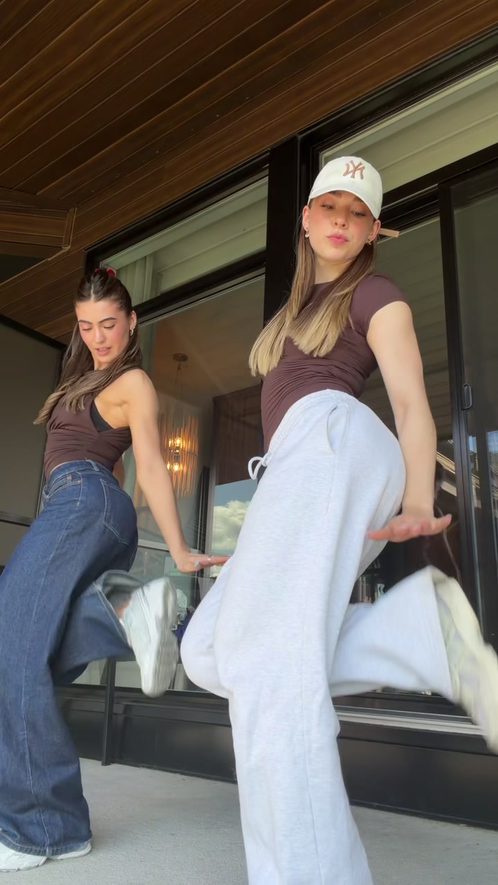 @Beginsisters Official