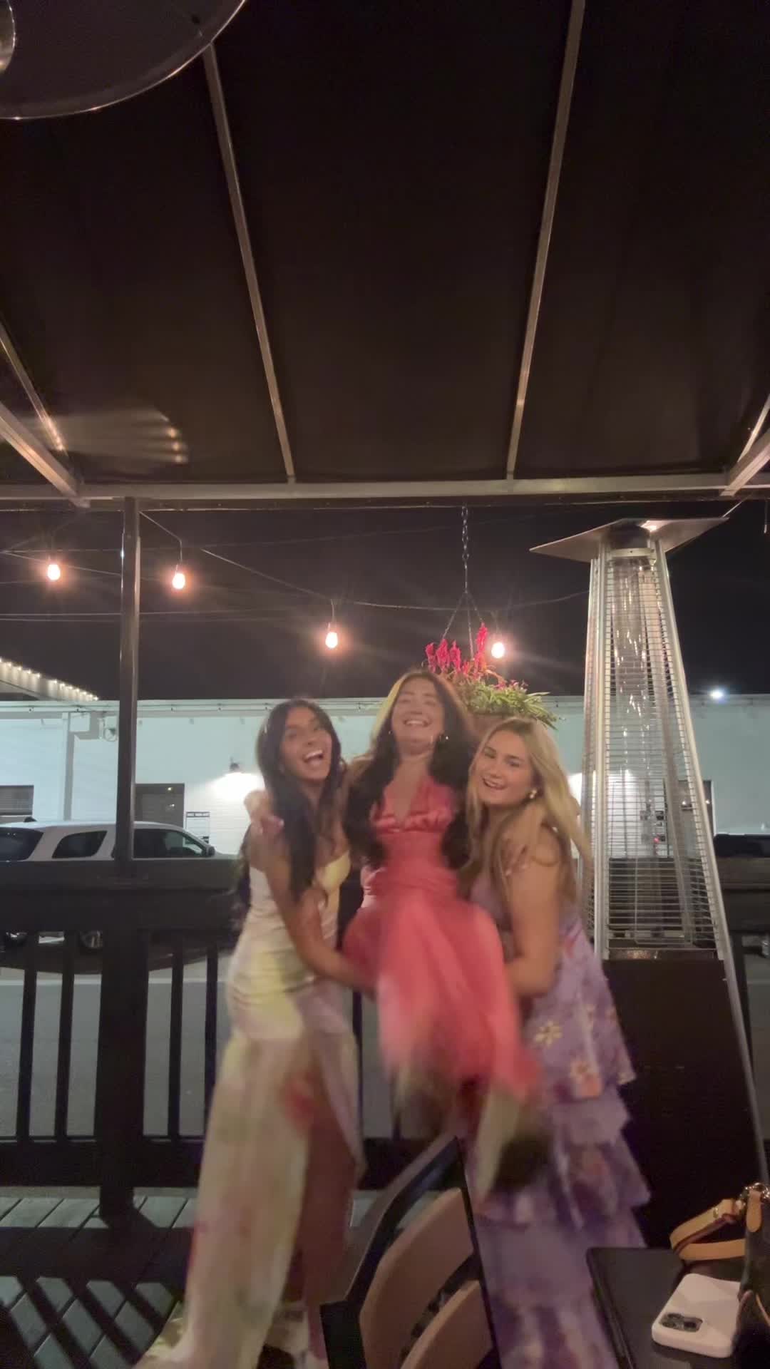 @Gia Gia Gia