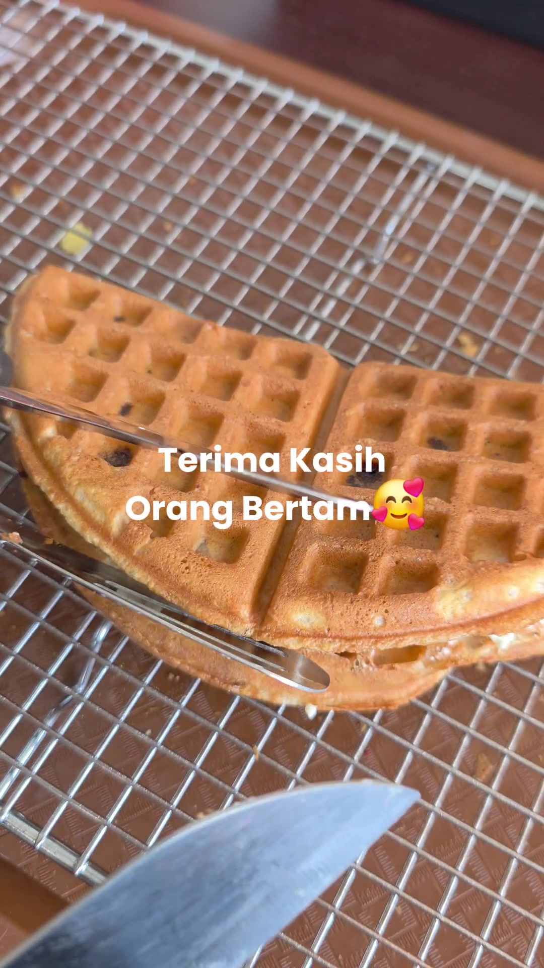 @Famous Waffle