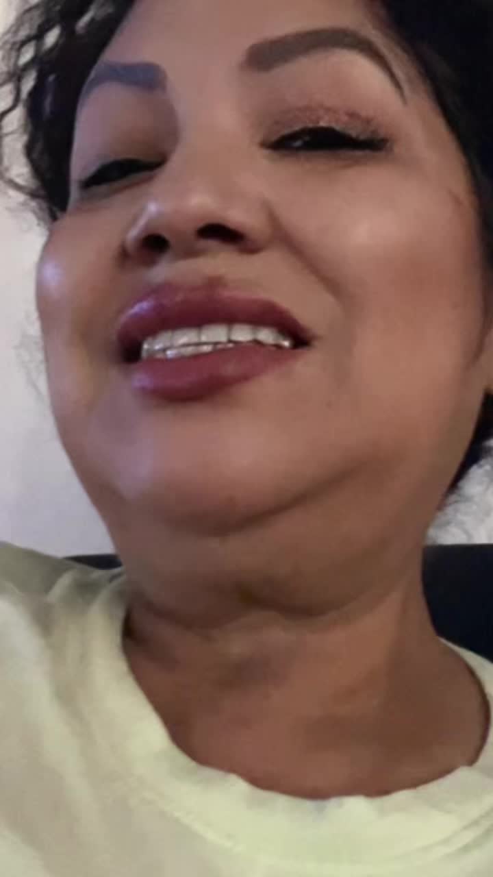 @Karoline