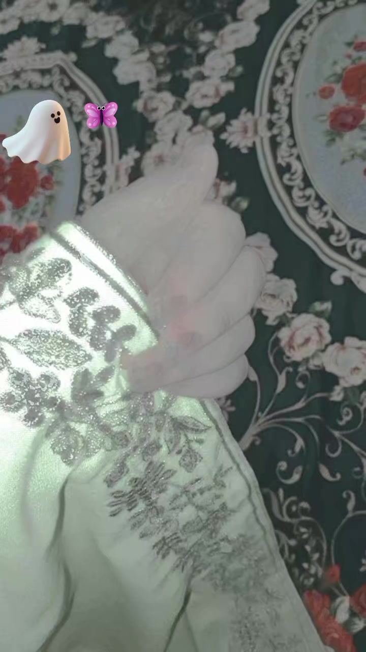 @m h