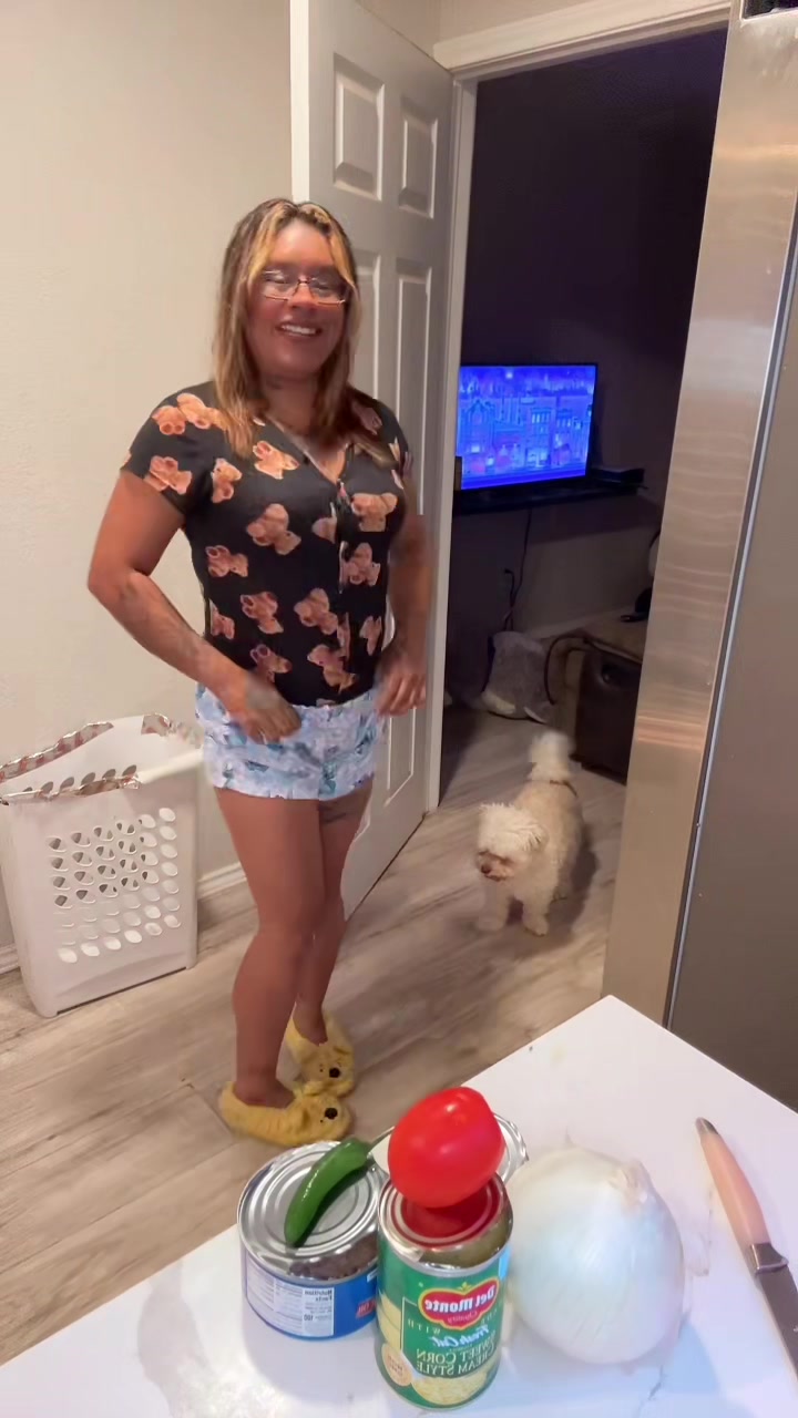 @lalalopez