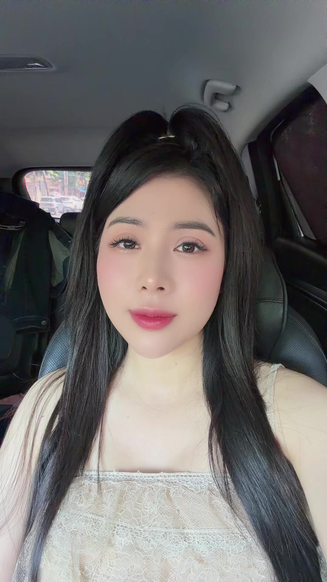 @ℍ𝕦𝕪𝕖̂̀𝕟 𝕋𝕣𝕒𝕟𝕘 😊