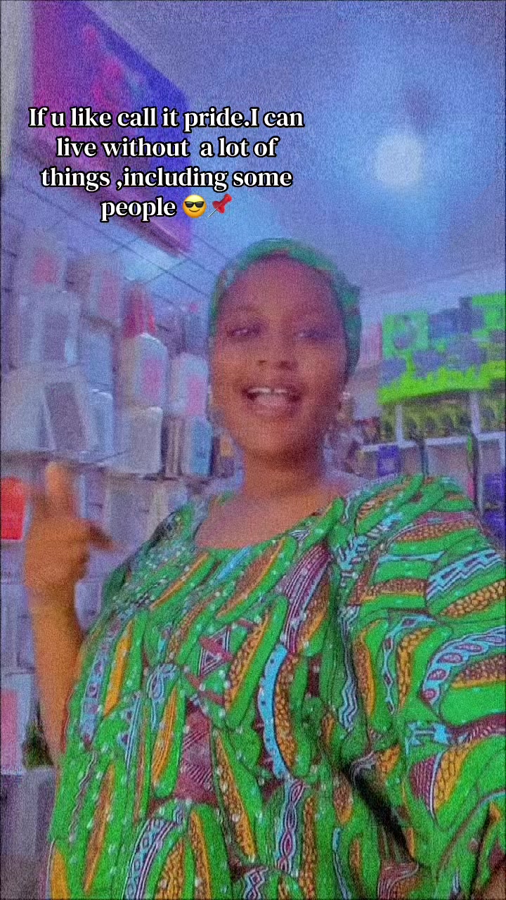 @Hajia ❤️single 🦋🌸