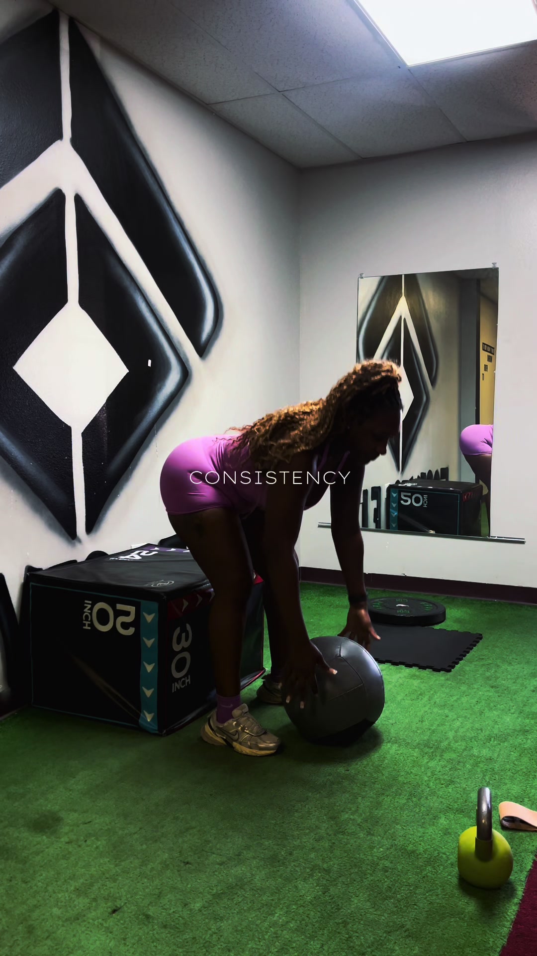 @ArieBfit