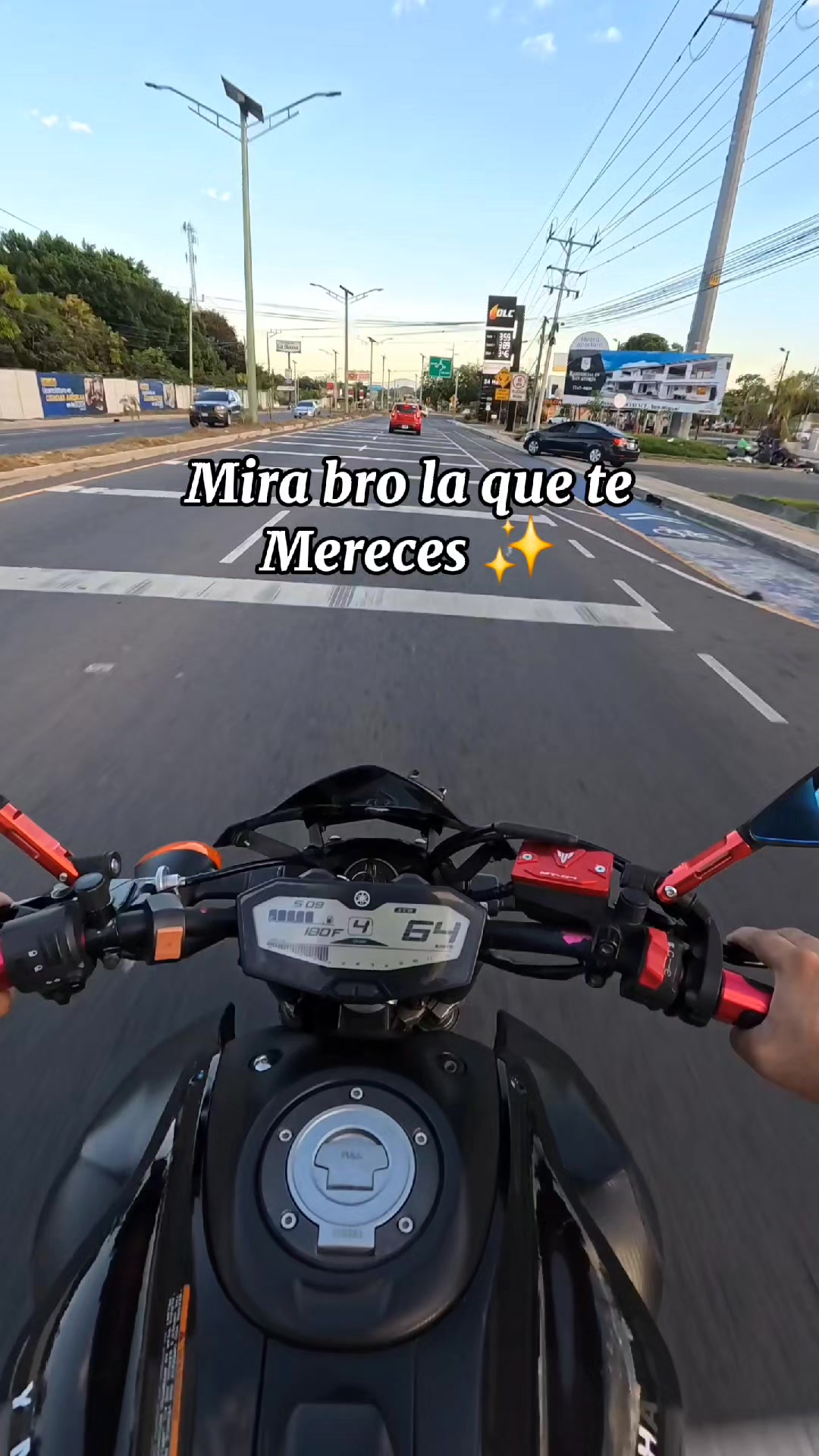 @La Mamalona🇸🇻🏍️