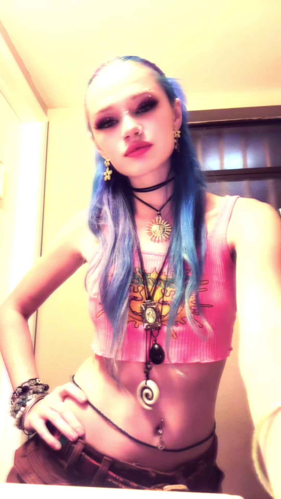 @⋆&sdot;☆ em ☆&sdot;⋆