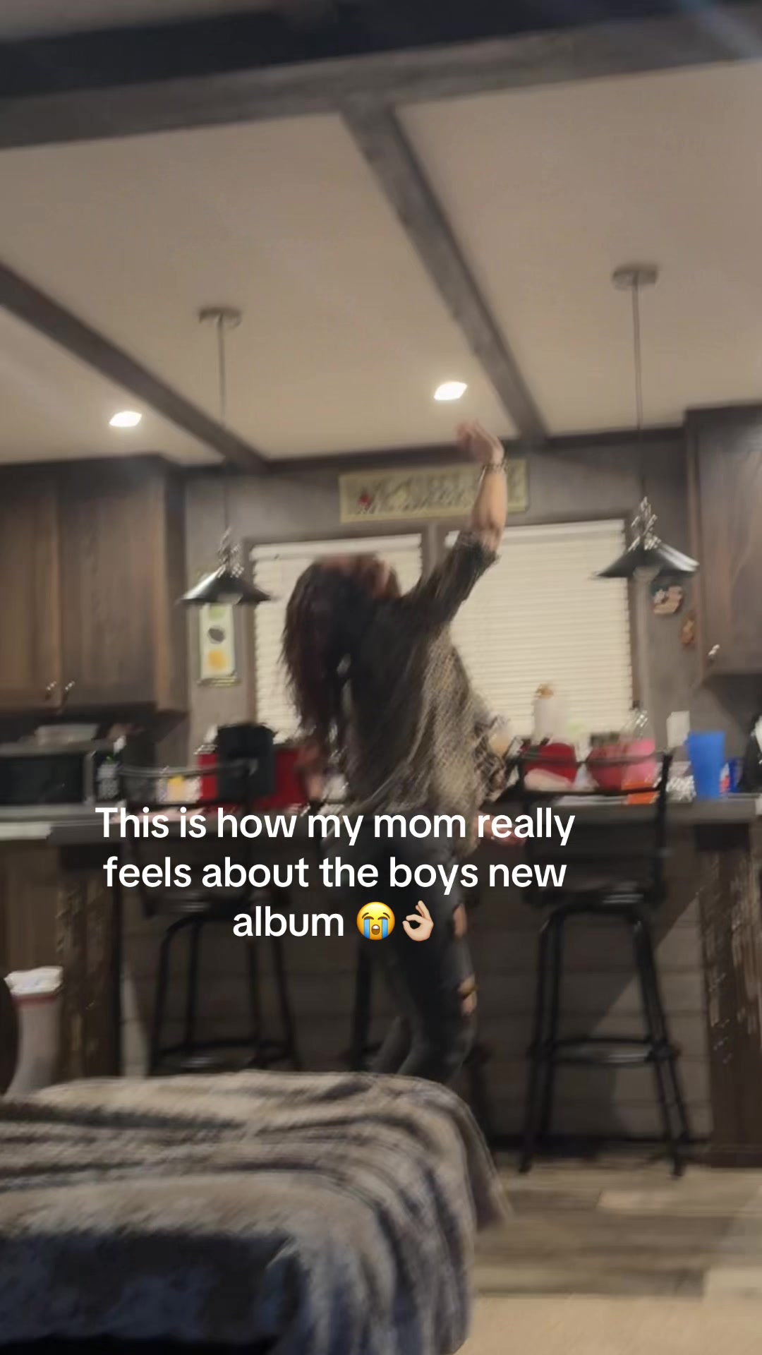 @kels 🦇🗡️🔮🖤✨🩻