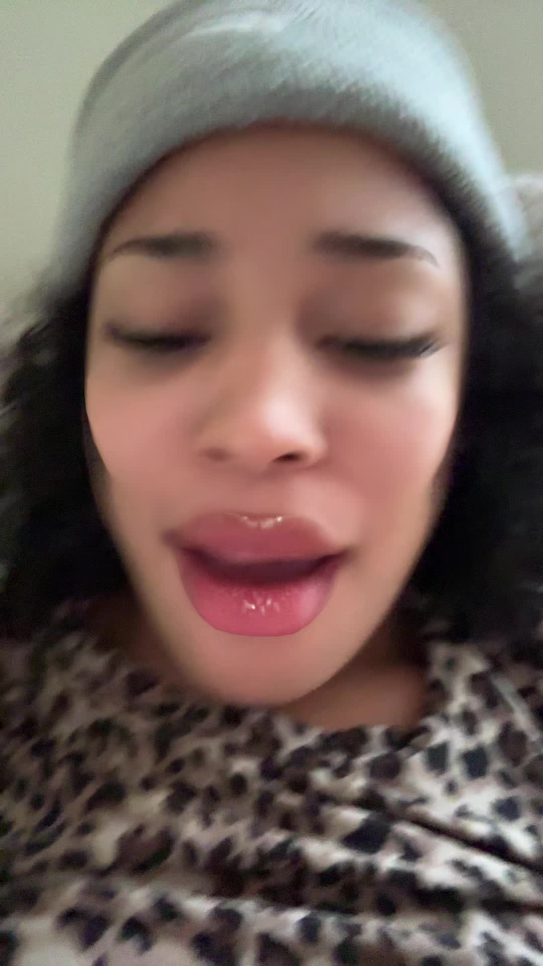 @Andelyse