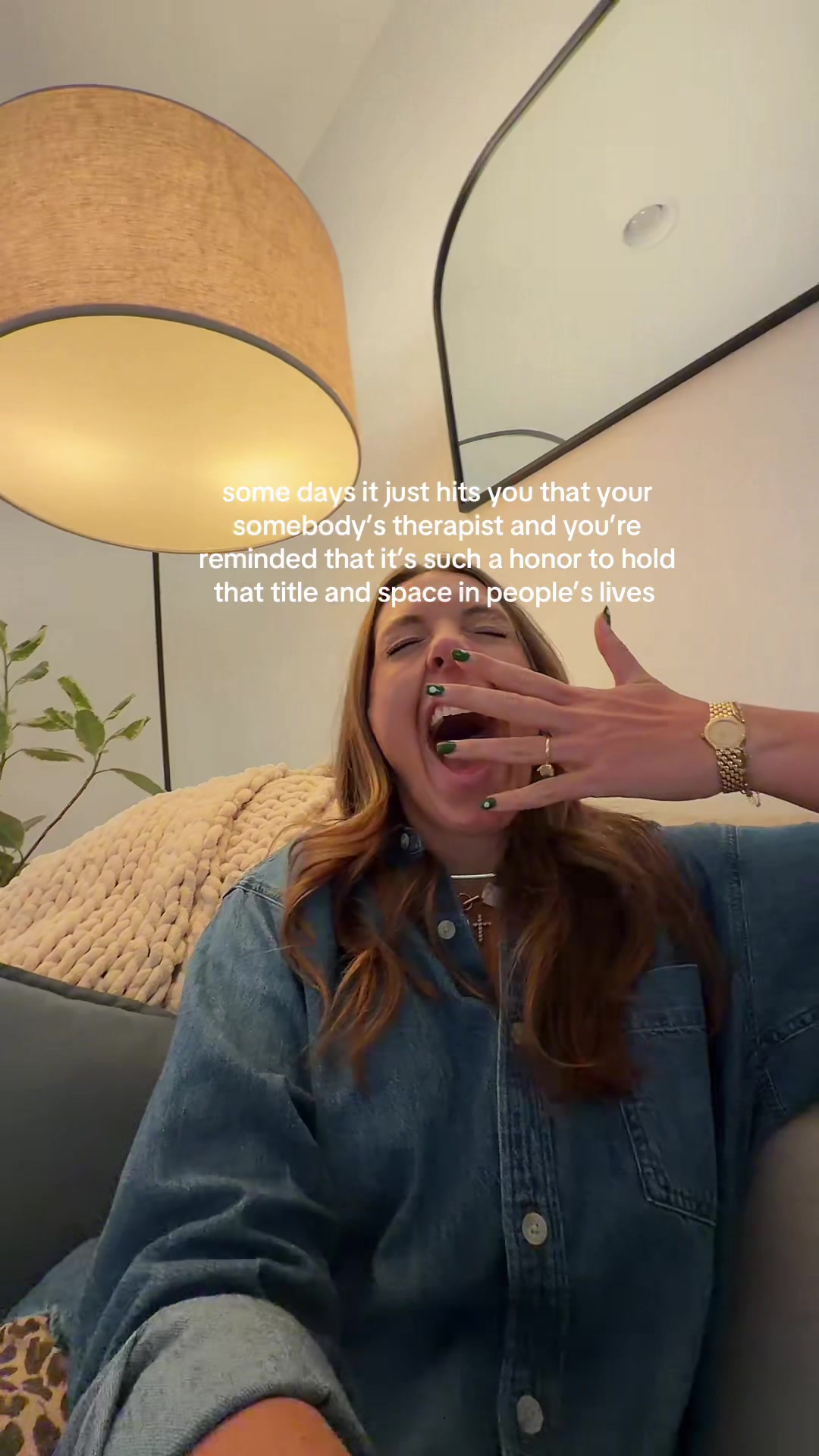 @CARLY | human & therapist