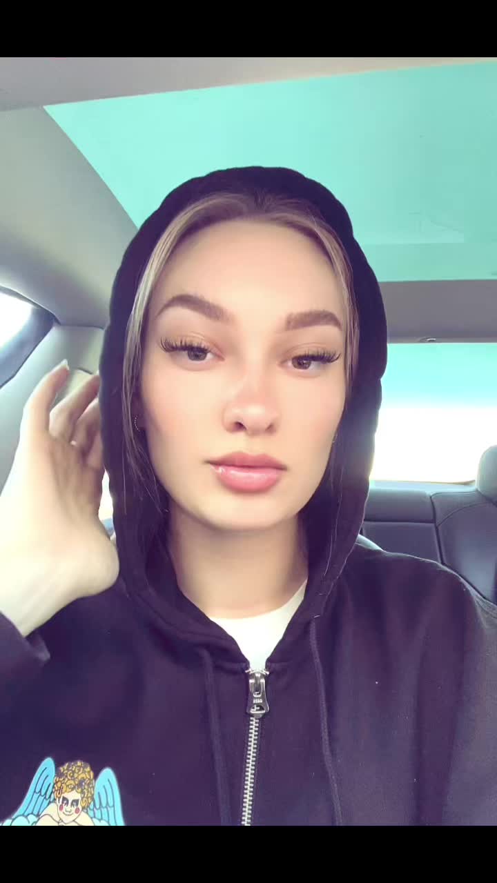 @anya