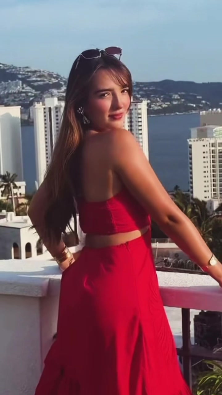 @elainearchive