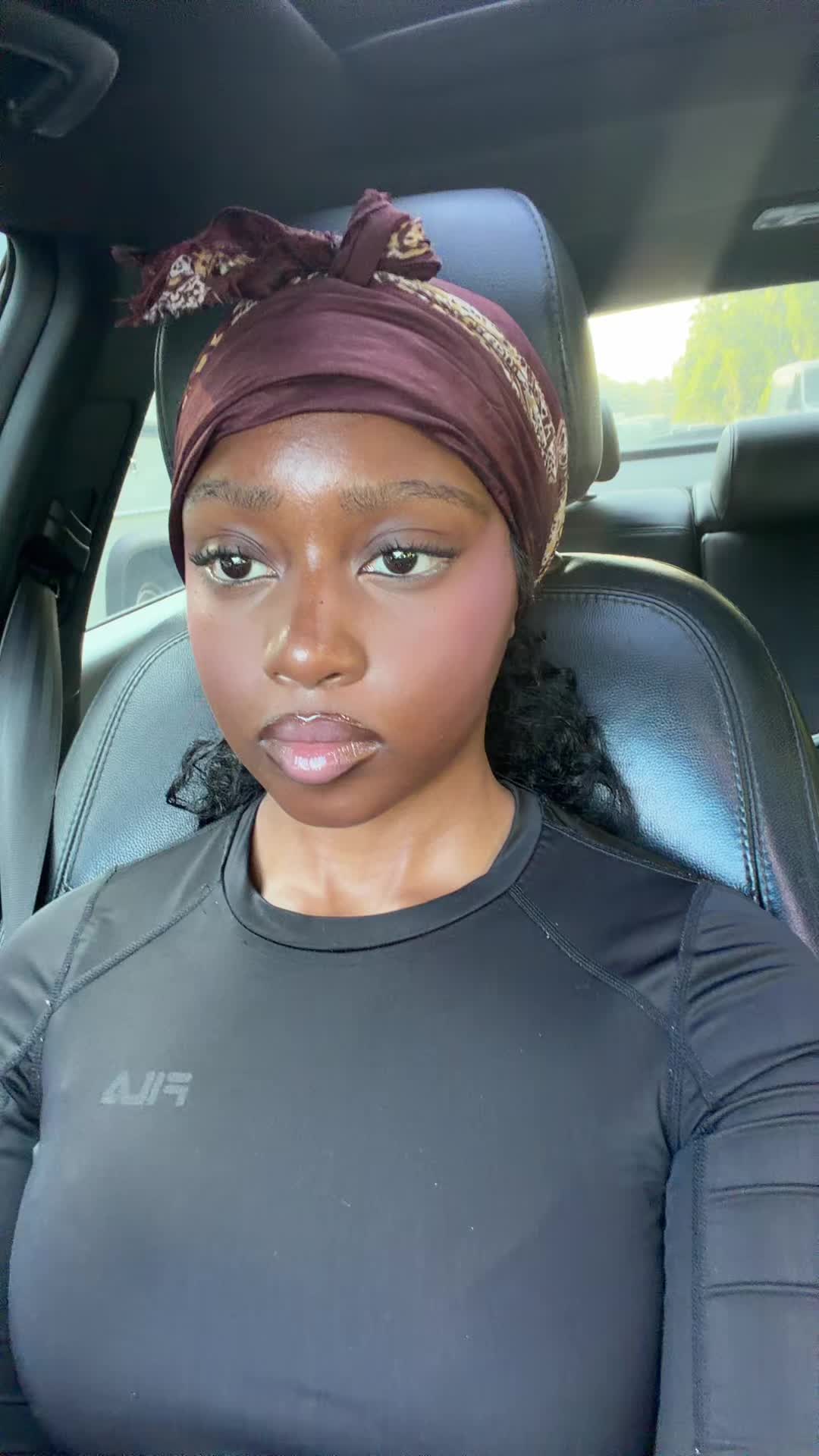@yayem2dec0y