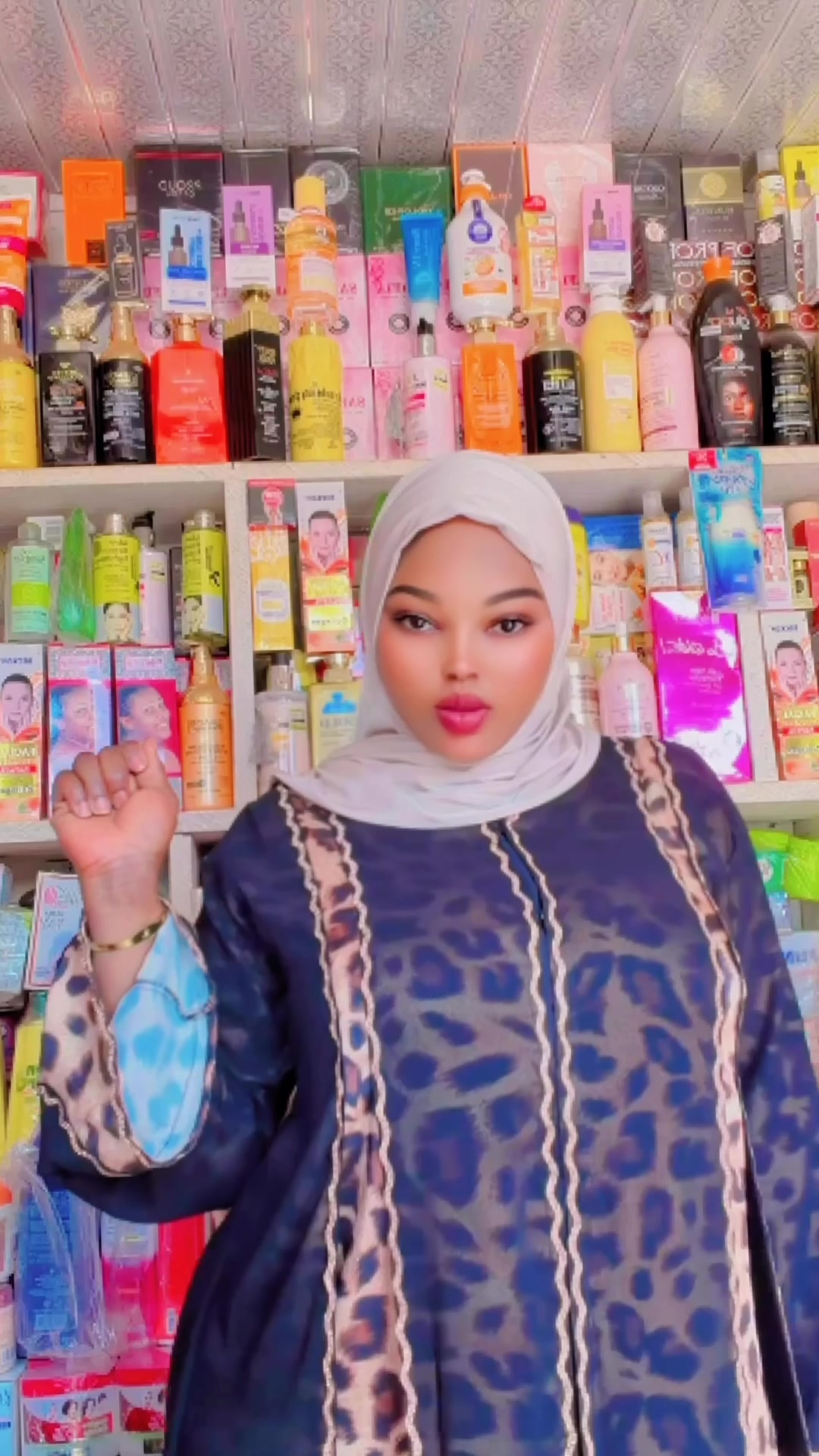 @Hajia Shasha Cosmetics