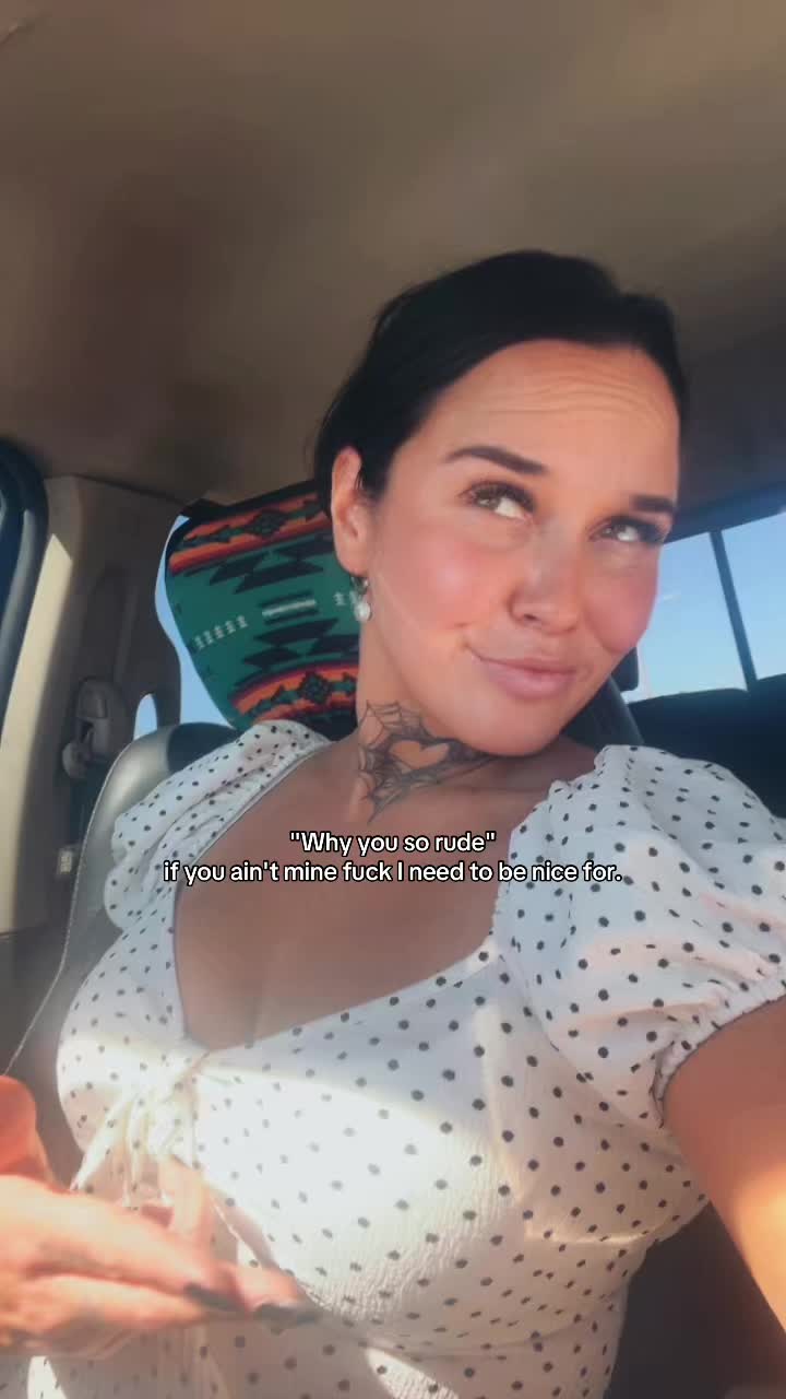 @ThatGirlJustNotYours😈