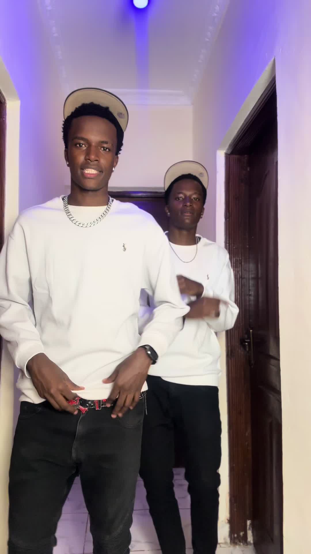 @Trendytwinnz🇰🇪