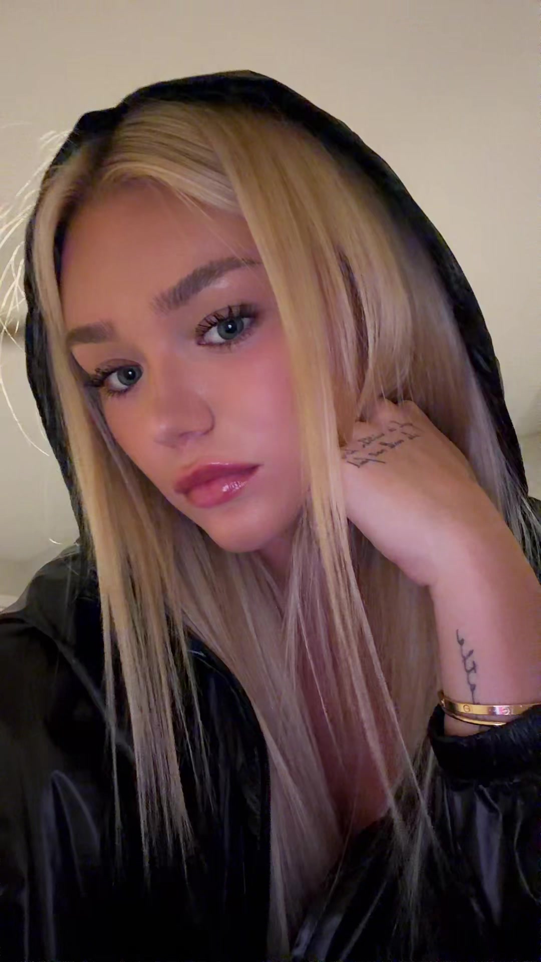 @katiesigmondbts