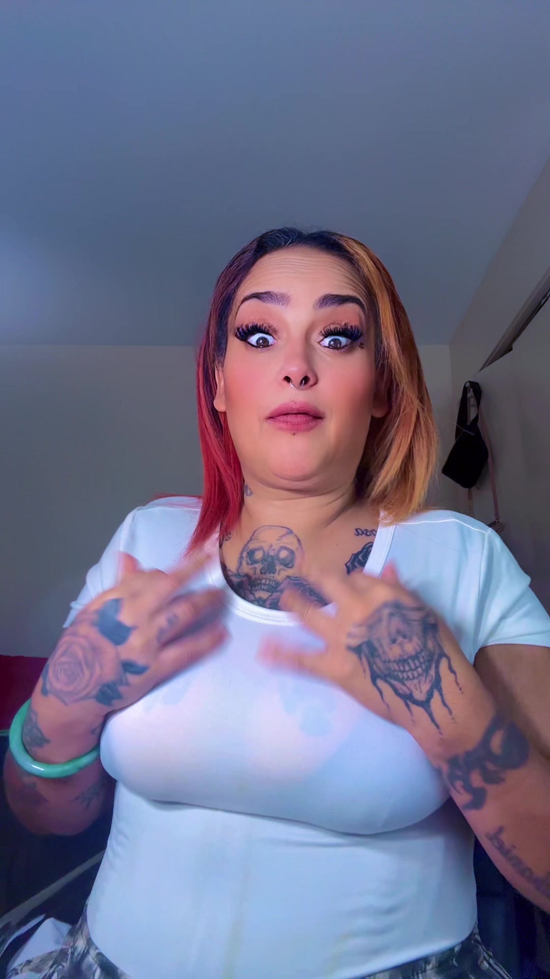 @Bombbeauty