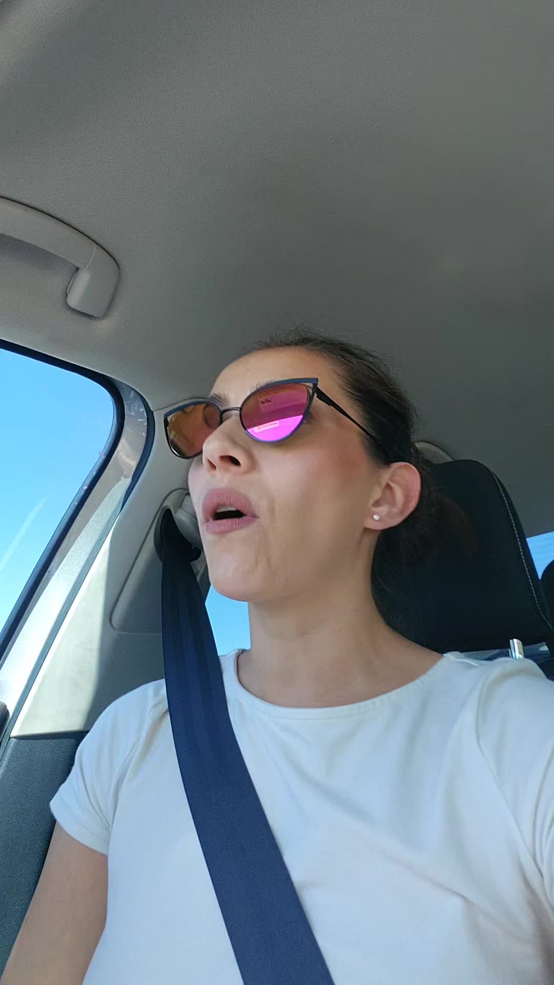 @Feliz