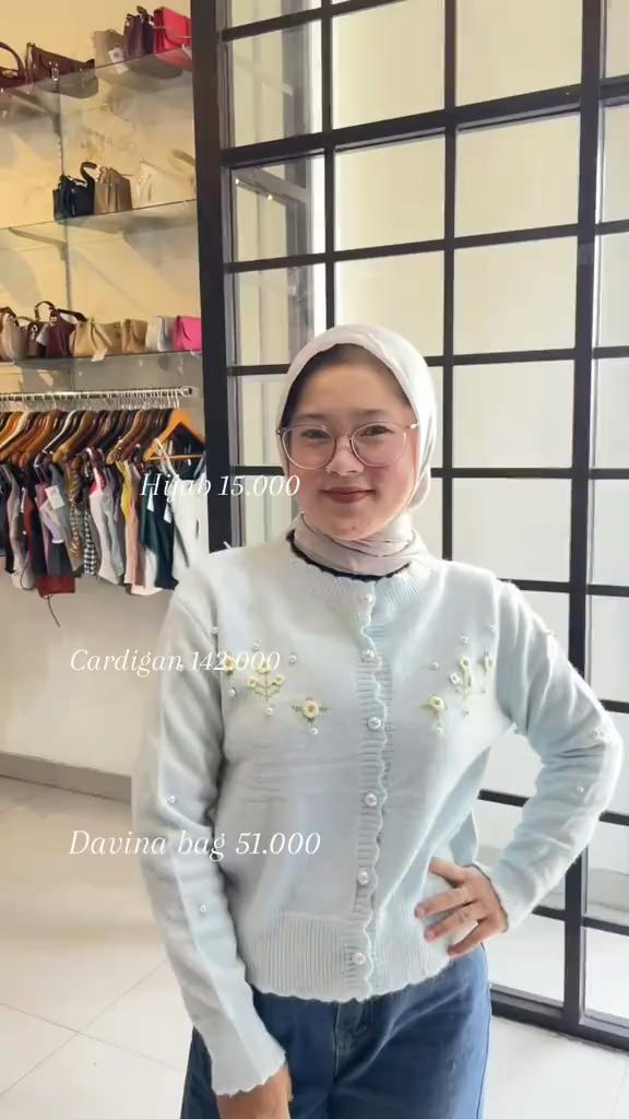 @Ichaandenishop_store