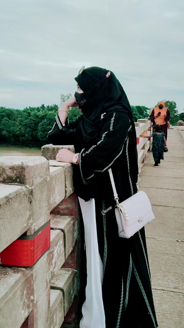 @𝑨𝒚𝒆𝒔𝒉𝒂 𝑺𝒊𝒅𝒅𝒊𝒒𝒖𝒆