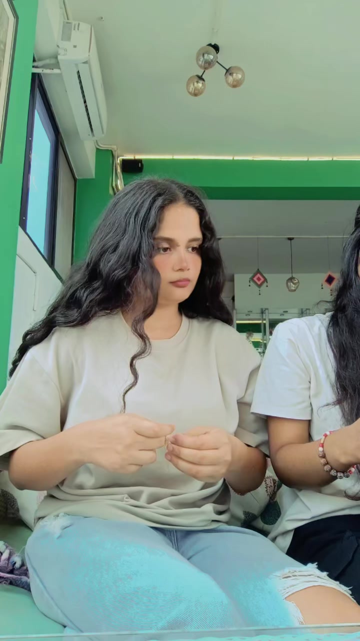 @Aakriti Ray 🧿