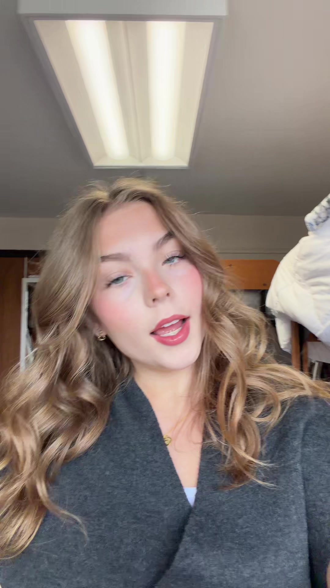 @Elle