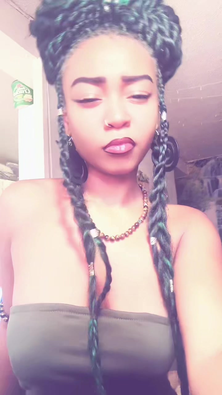 @PRETTY _GIRL_LOCA3๐๐ค