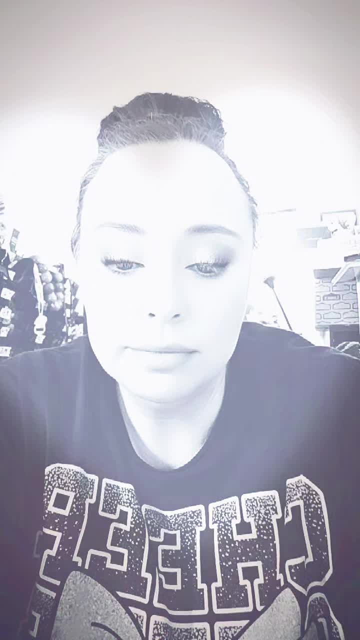 @#angieizhere♡