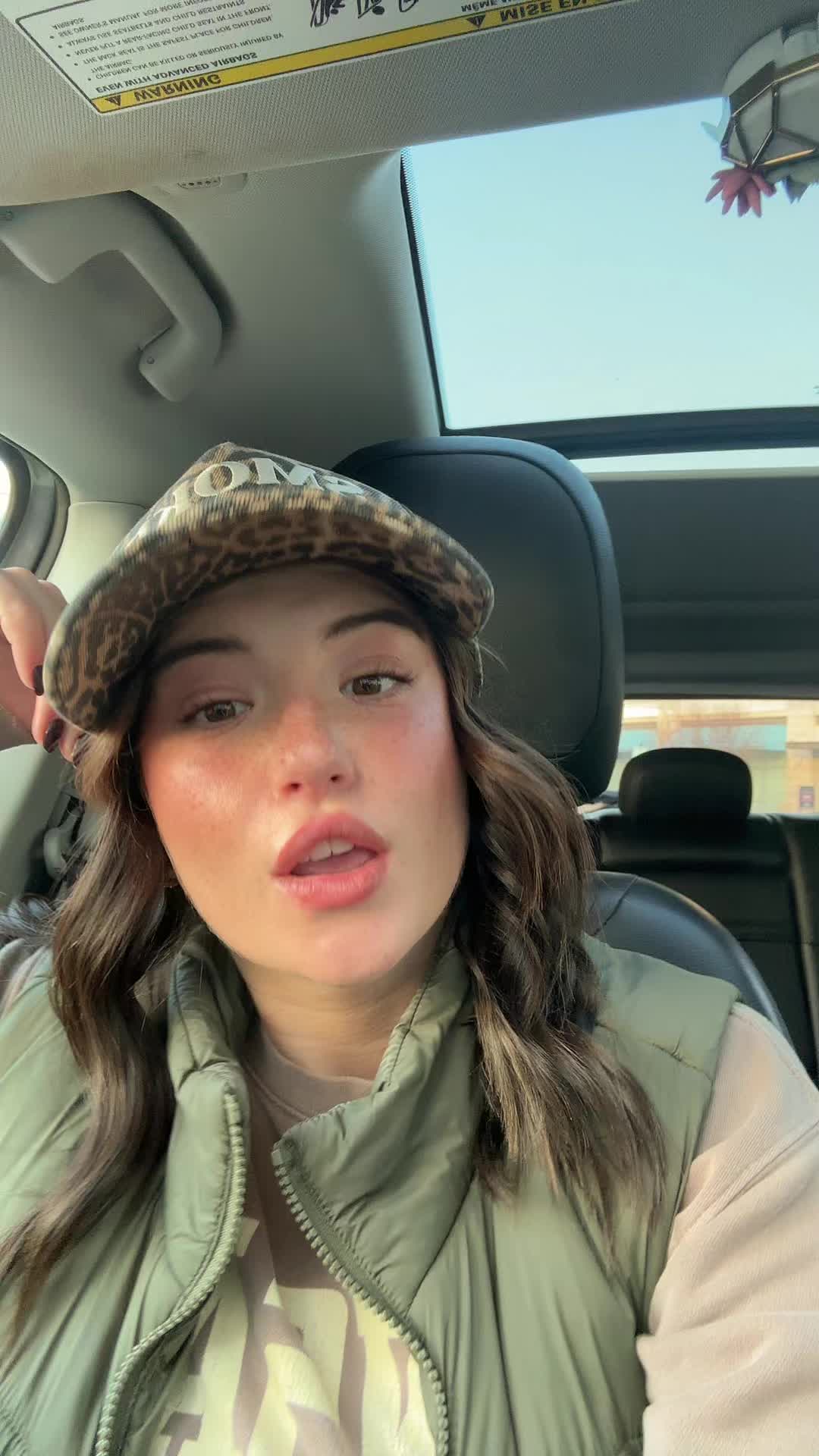 @Sarah 🍒✨💋