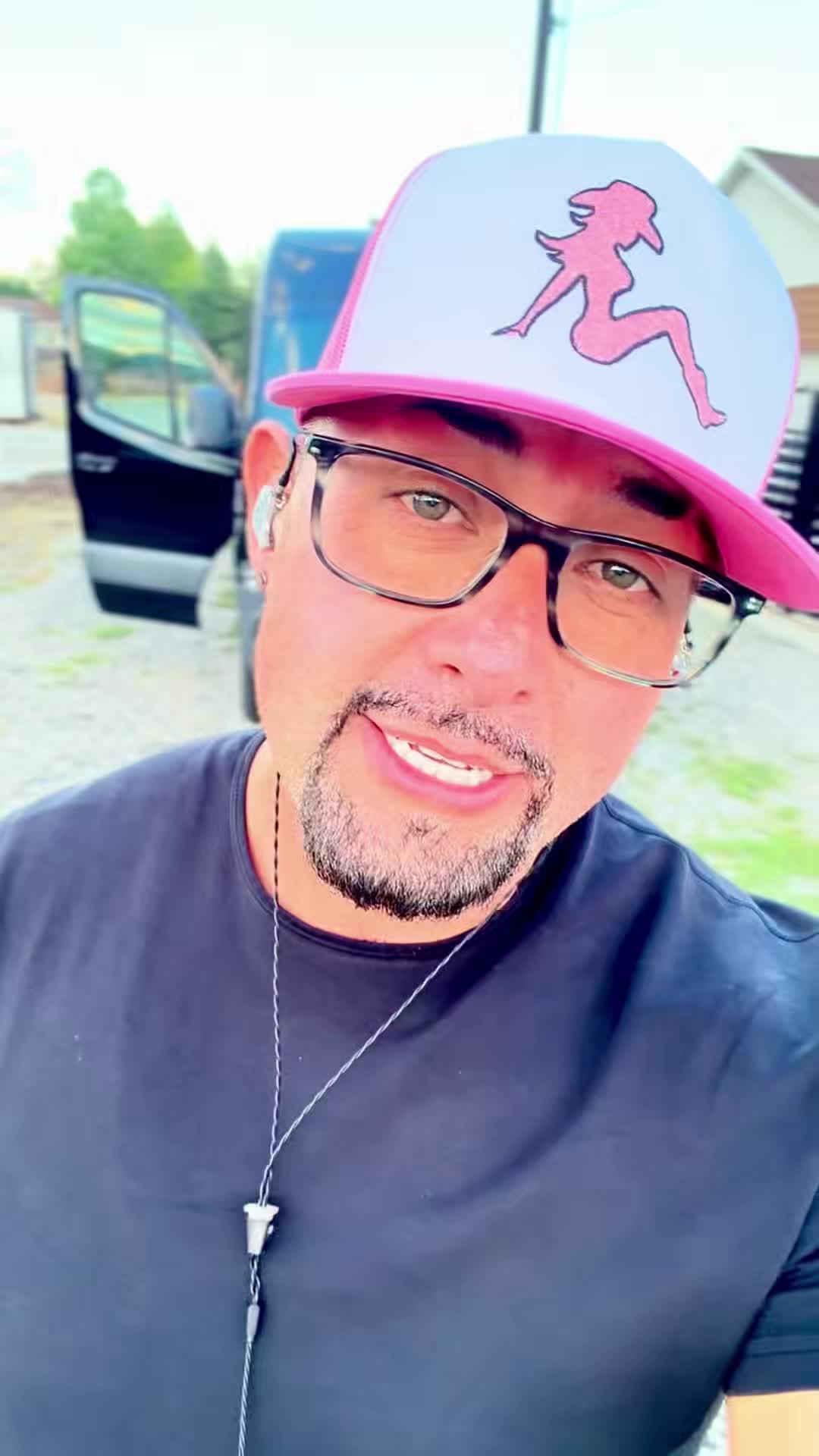 @Pelón